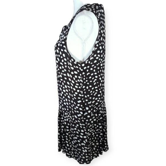 FOREVER 21 BLACK & WHITE ROMPER SZ.M NWT. - Picture 4 of 9